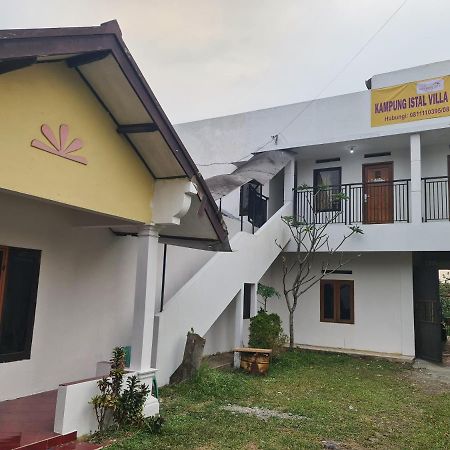 Kampung Istal Villa Pamijahan Bogor Exterior foto